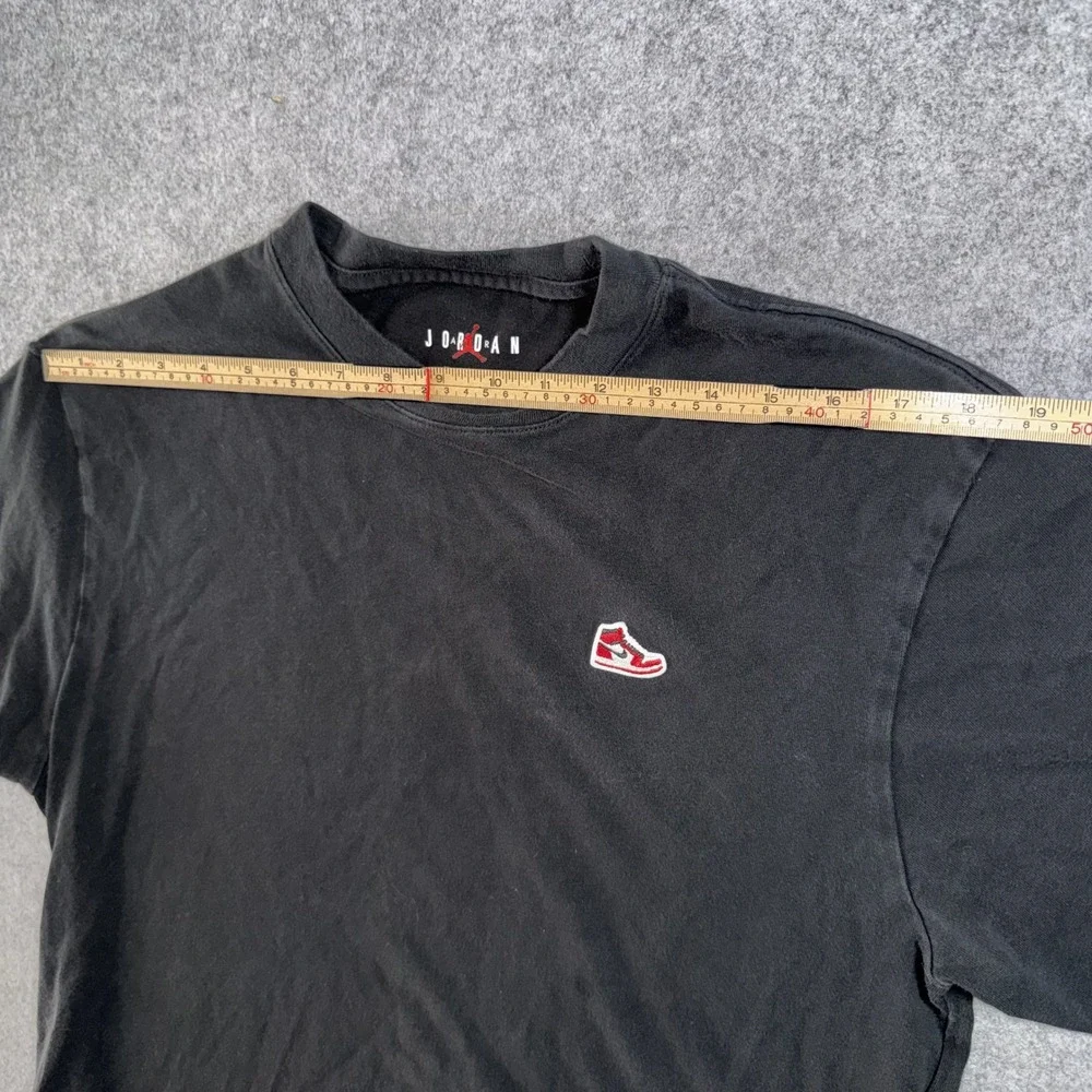 Jordan AJ1 Patch T-Shirt Medium Black Embroidered Sneaker Logo 100% Cotton